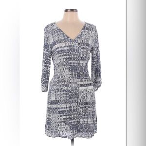 H&M Ikat Print Pullover Mini Dress Long Sleeve V-Neck Size 8 Gray Off White